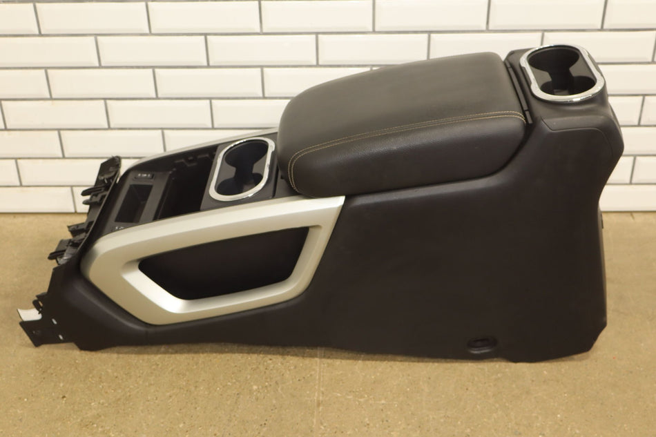 2019 Nissan Titan XD- Front Console