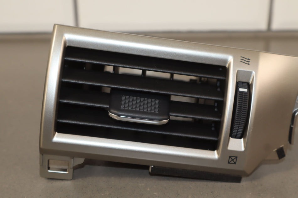 2012 Lexus GX460- Dash Vent