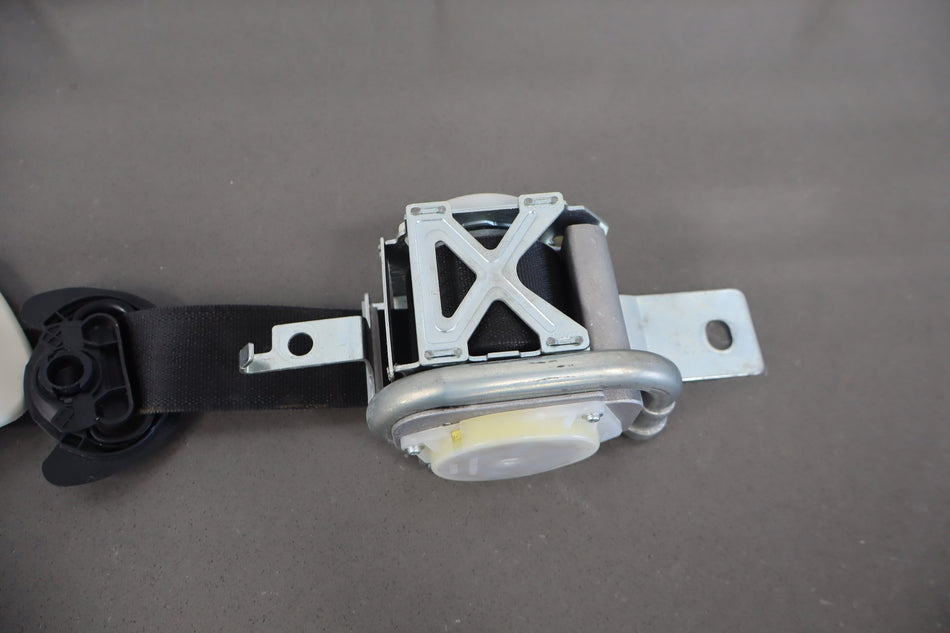 12-20 Tesla Model S Driver Left Front Seat Belt Retractor