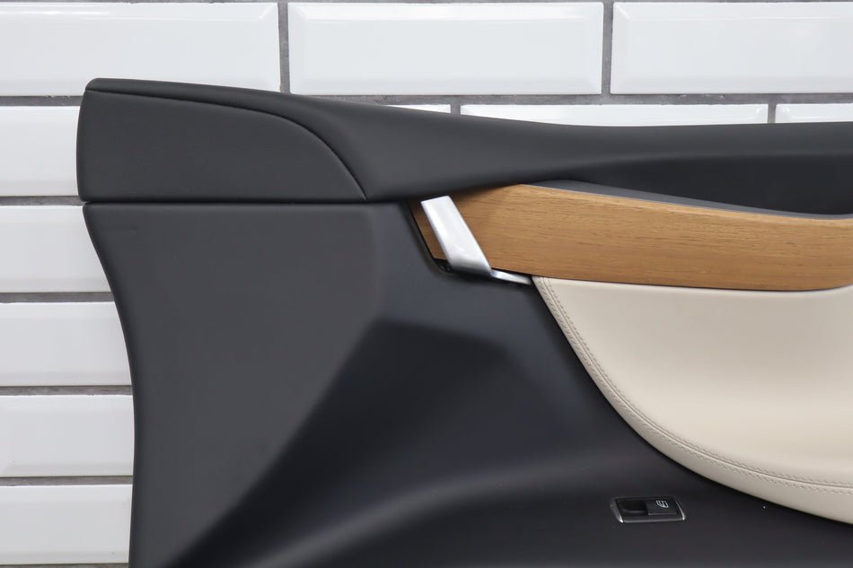 2021 Tesla Model X Right Front Door Trim Panel crm