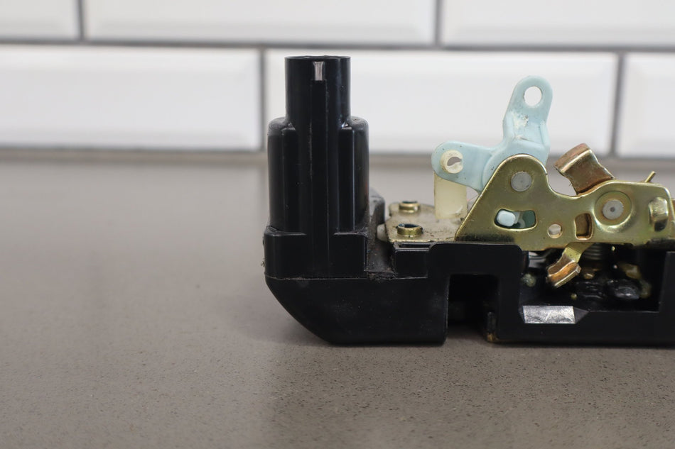1999 Chrysler Prowler- Right Front Door Latch