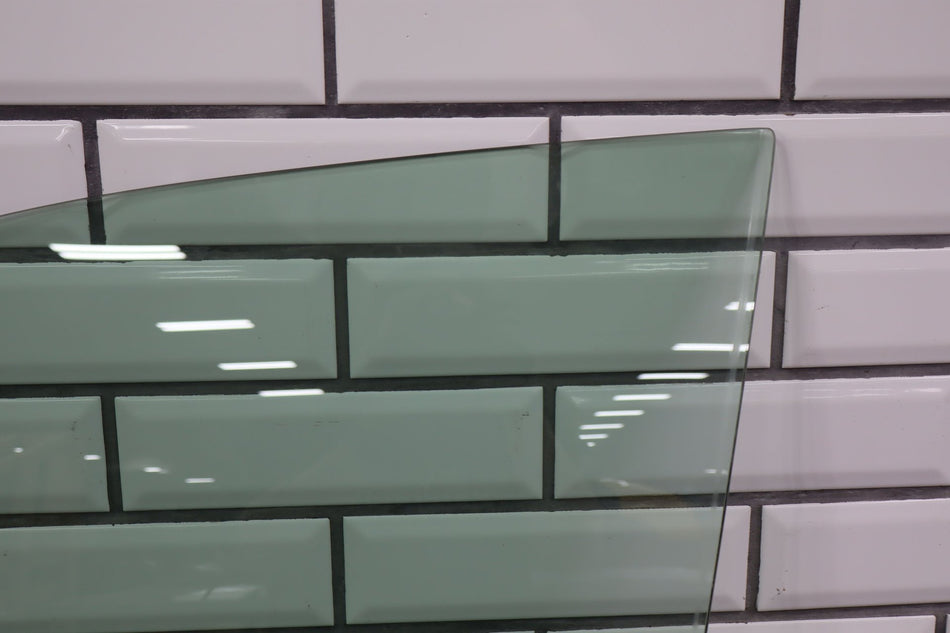 2005 Lexus GX470- FRONT DOOR GLASS/WINDOW