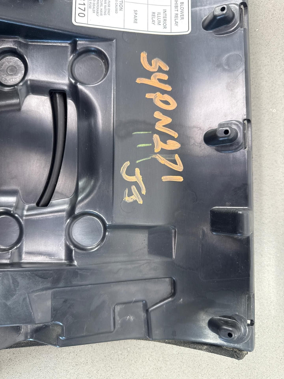 2004 Pontiac GTO Driver Dash Knee Bolster Pad