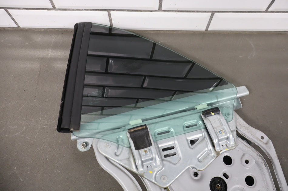 2023 Chevrolet Camaro Left Quarter Window 84154017 OEM