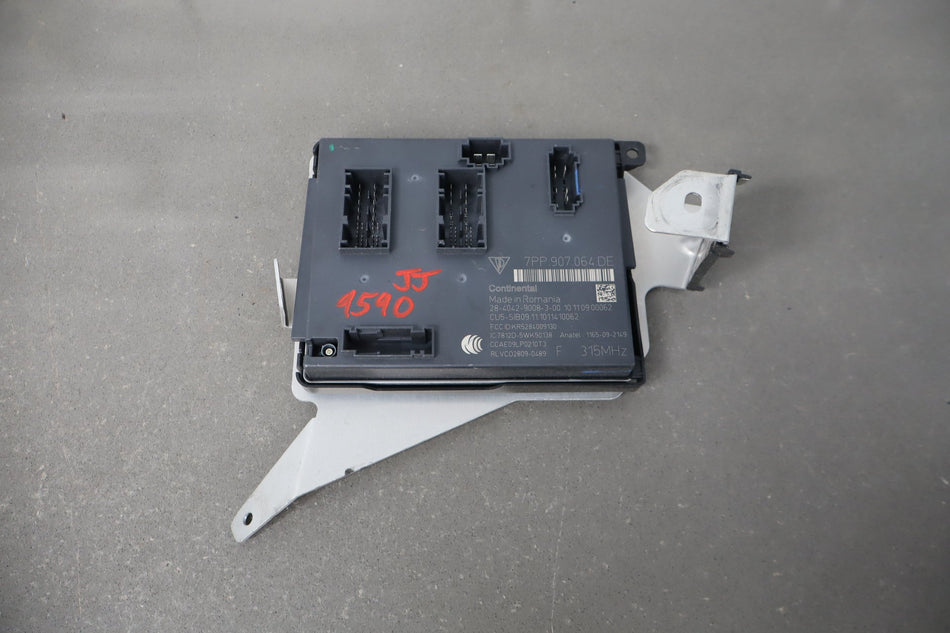 2011-2017 Porsche Cayenne Body Control Module OEM