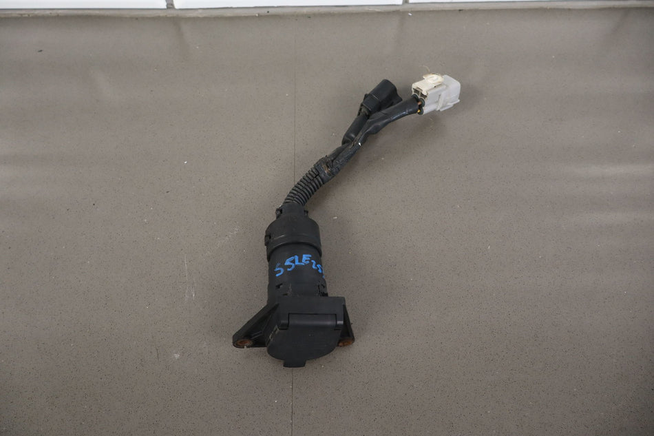 2005 Lexus GX470 Trailer Hitch OEM