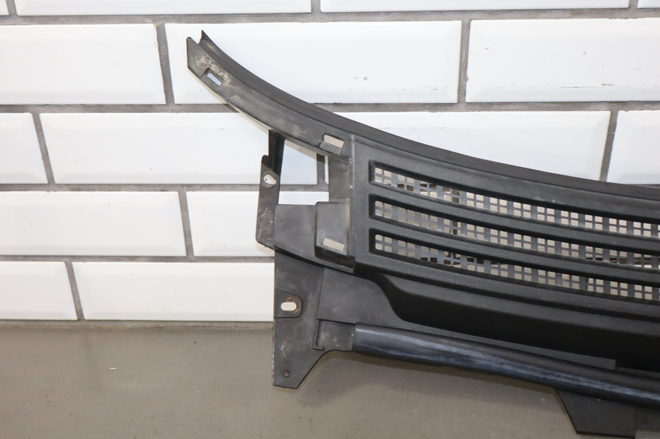2013 Chevrolet Suburban GMT900- Cowl Vent Panel