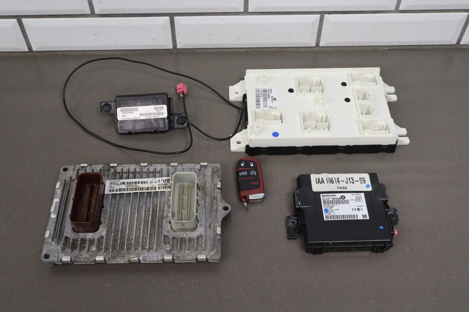 2014 Jeep Grand Cherokee SRT 6.4 ECU BCM RF Hub Key Set