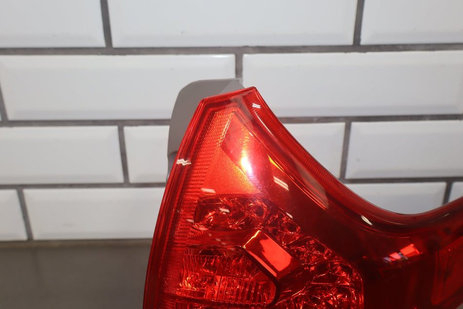 2012 Toyota Sienna Right Tail Light OEM