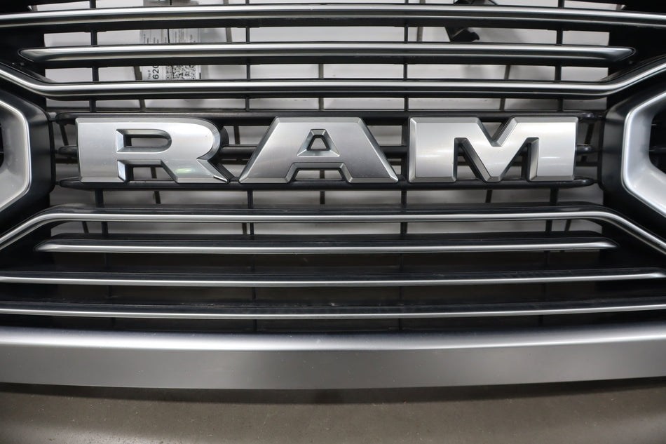 2018-2019 Ram 1500 Grille 6NM18SZ7AA OEM