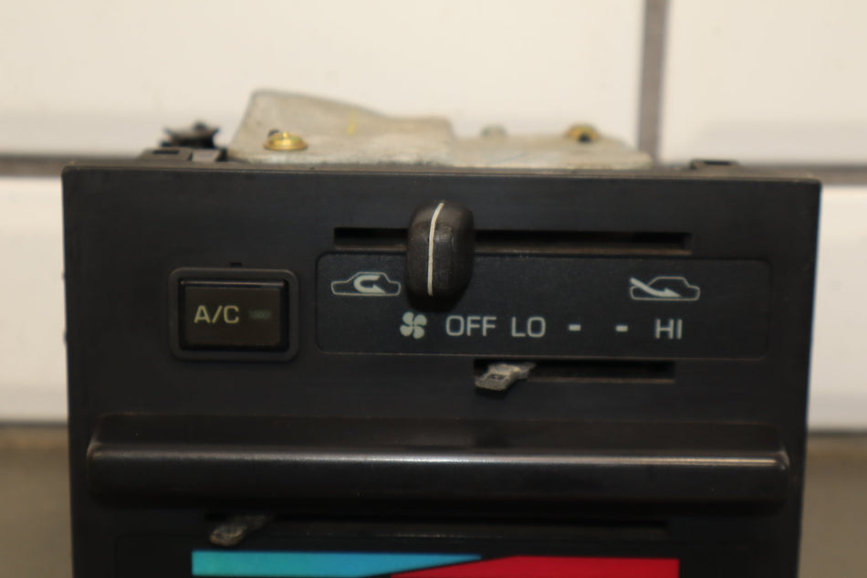 1991-1992 Toyota Land Cruiser FJ80 Climate Control Manual AC