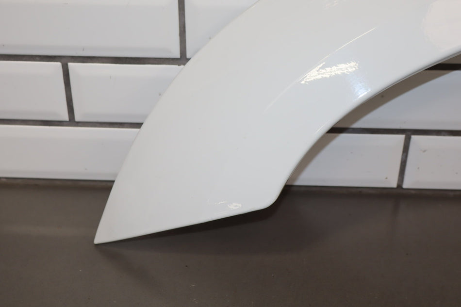 1999-2000 Cadillac Escalade Left Fender Molding OEM