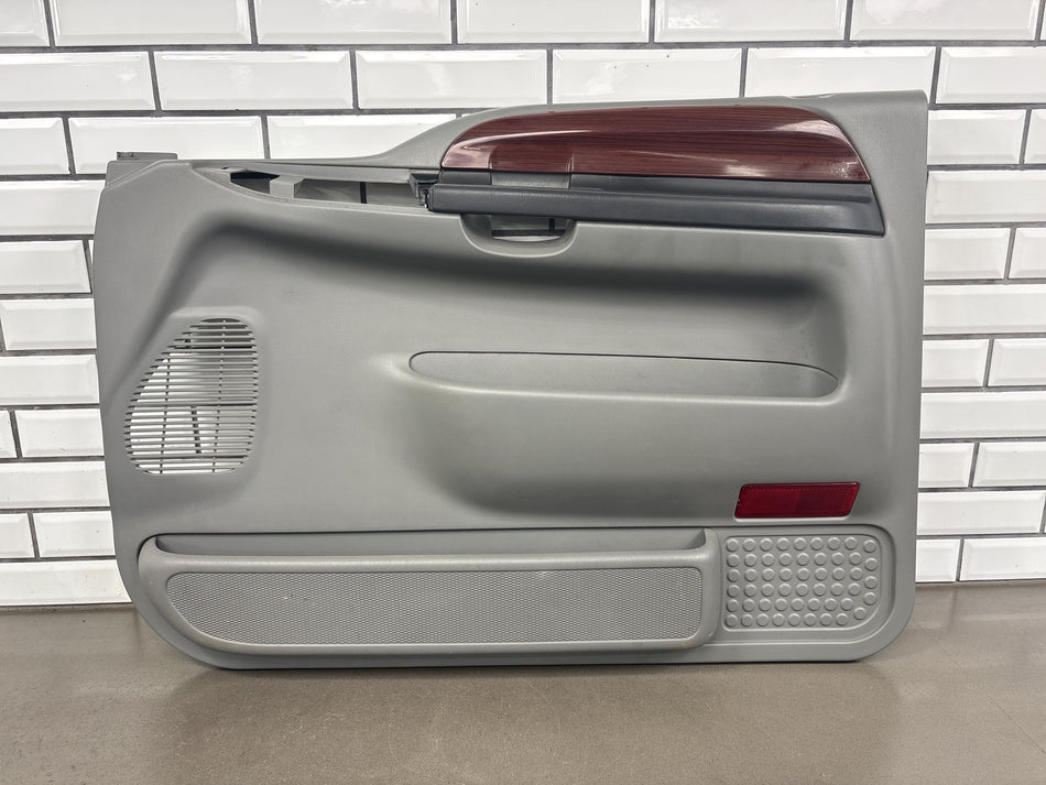 99-07 Ford F250 F350 Super Duty Lariat Passenger Right Front Door Panel Gray 4E
