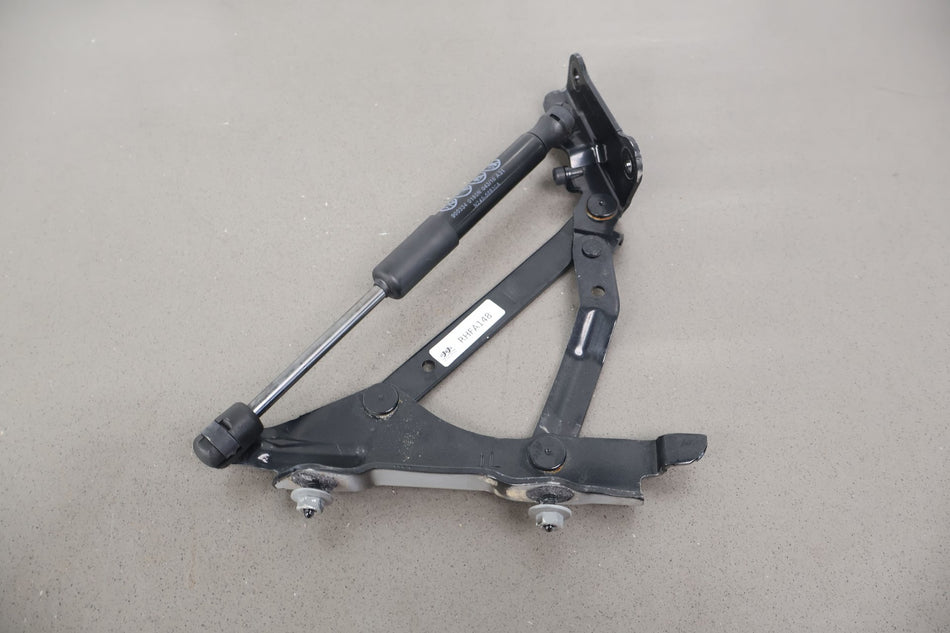 2017 Fiat 124 Spider- Hood Hinge