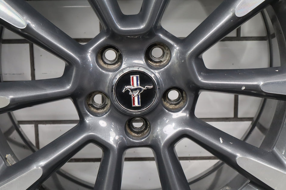 2010-14 Ford Mustang GT 19x8.5 10 Spoke Wheel Gray Machined