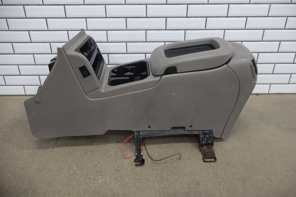 03 GMC Sierra Chevy Silverado 2500HD Crew Cab Front Console Pewter GMT800