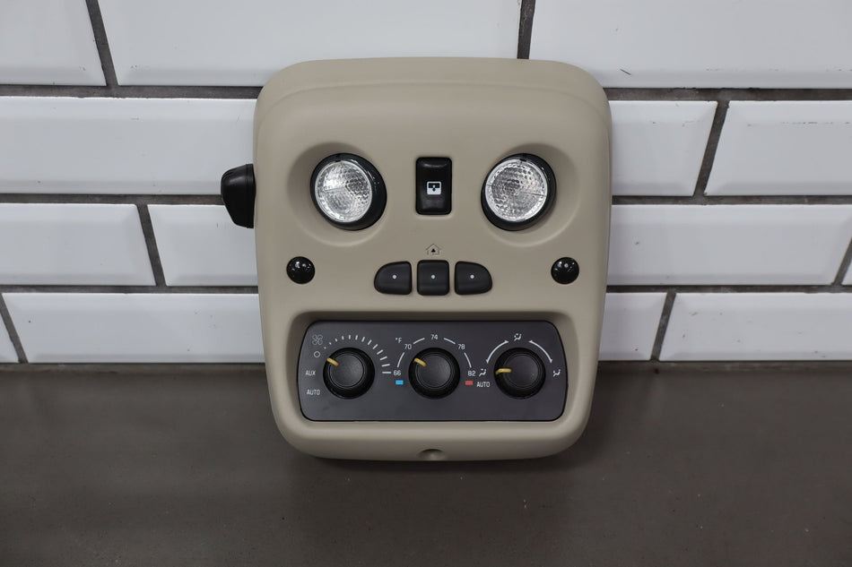 2006 Chevrolet Tahoe- Front Console