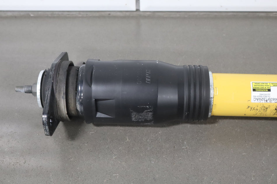 2022 Dodge Challenger Right Rear Shock Absorber 68391324ac OEM
