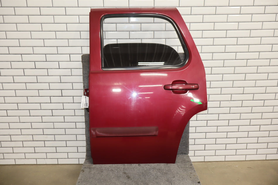 2007-2014 Chevrolet Tahoe Left Rear Door Sport Red ( 63U ) 22892597