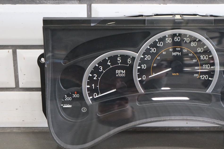 2005 Hummer H2 Speedometer Cluster MPH 15223559