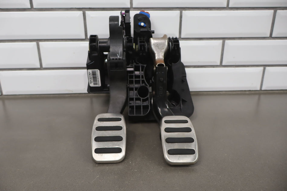 2013 Fiat 500 Pedal Assembly OEM Manual Transmission