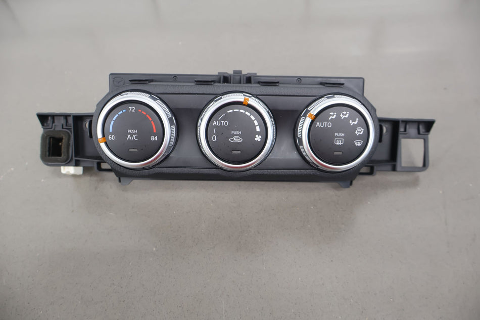 2017 Fiat 124 Spider- Heater/AC Controls
