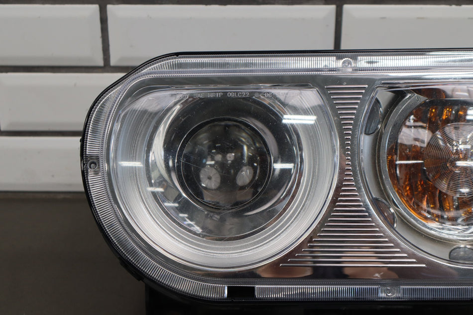 2008-14 Dodge Challenger RH Headlamp HID Xenon 05028778AB OEM