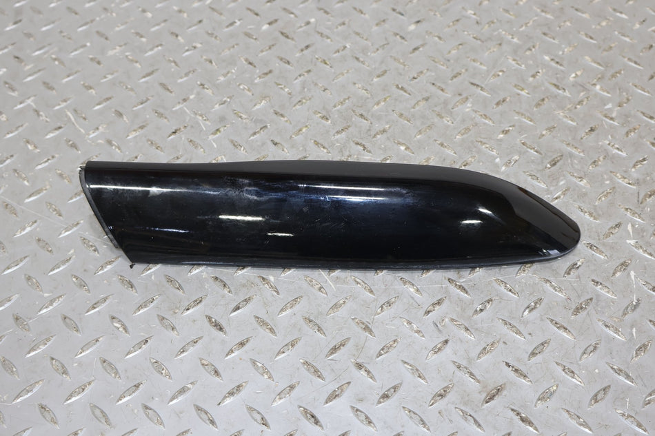 03-06 Cadillac Escalade ESV RF Luggage Rack Cap