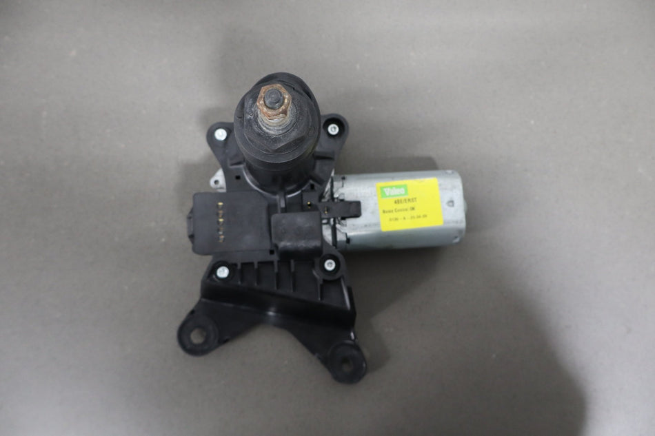 2009 Chevrolet Suburban 1500 GMT900- Rear Wiper Motor