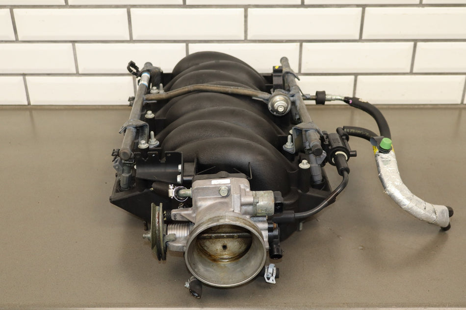 2001-2004 Chevrolet LS1 5.7L Intake Manifold W/ Fueling, Throttle Body