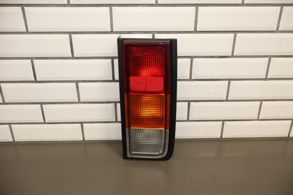 2003-2004 Hummer H2 Right Tail Light 15193459