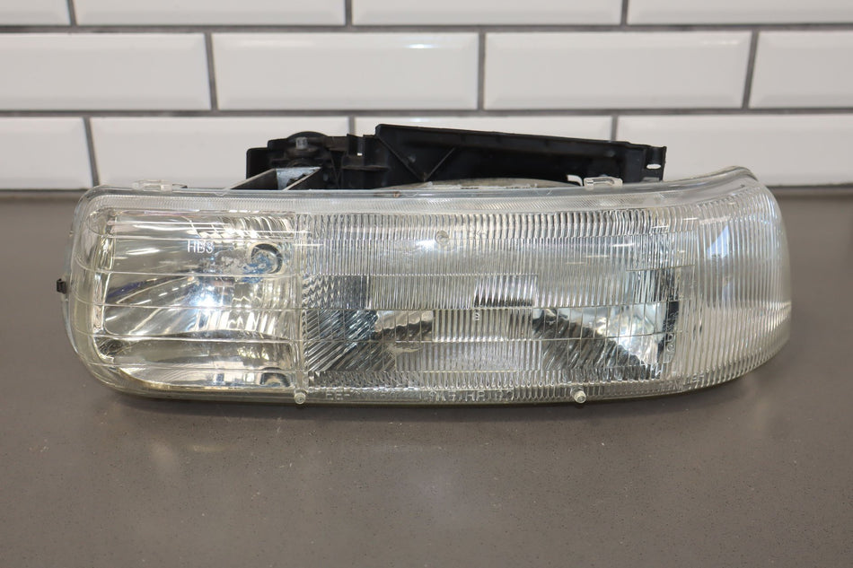 2001 Chevrolet Silverado 2500 Left Headlamp