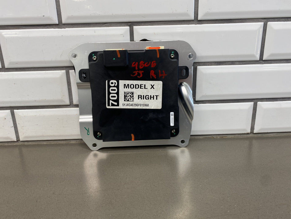 2016 Tesla Model X Right Door Control Module OEM