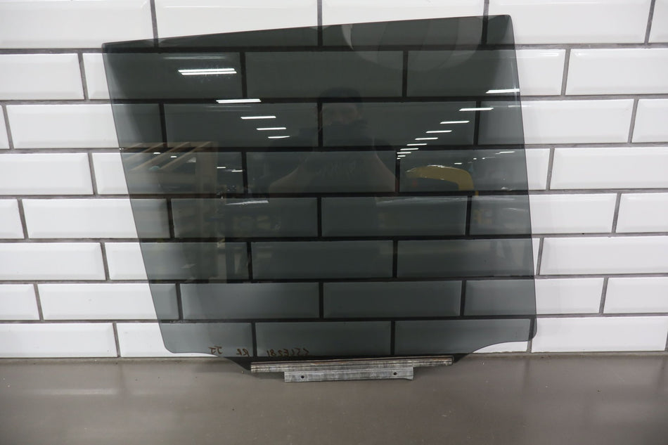 2005 Lexus GX470- Right Rear Door Window