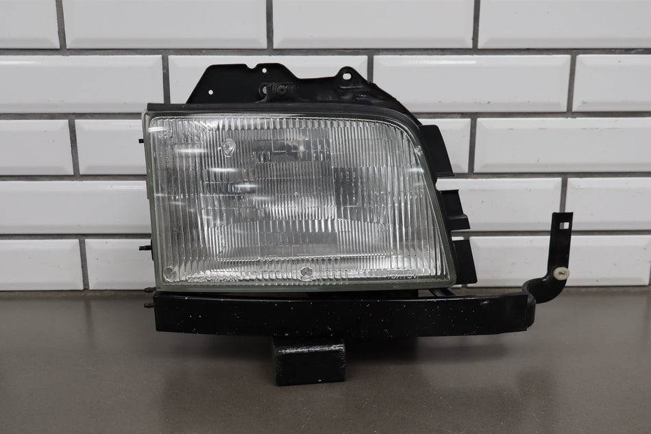 1998-2002 Isuzu Trooper Right Headlamp OEM