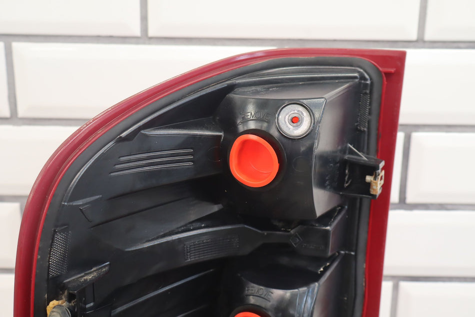 2007 Chevrolet Silverado 1500- Right Tail Light