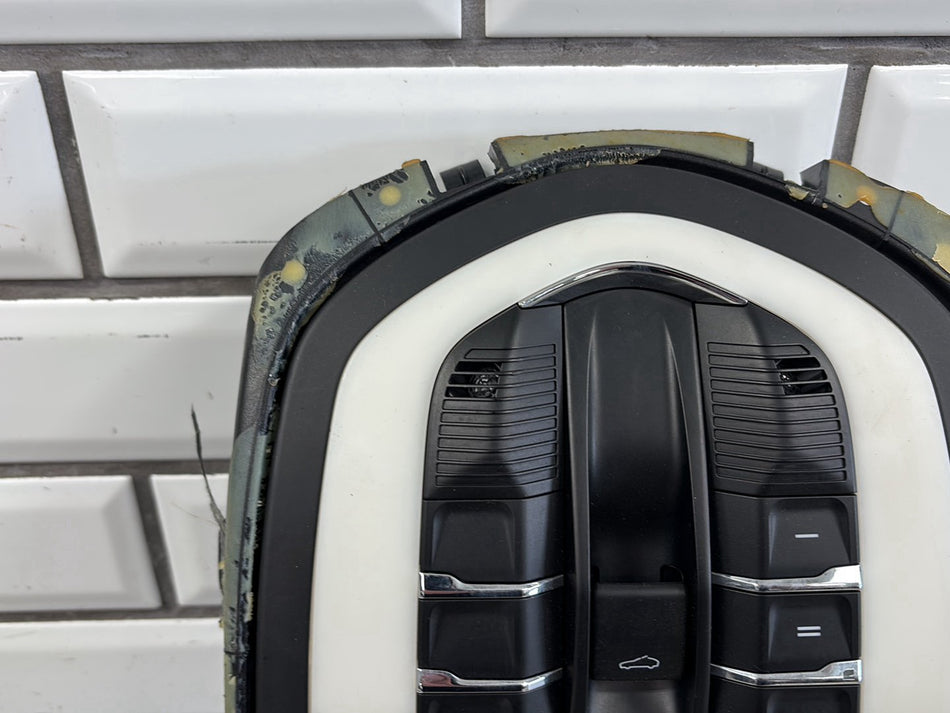 2011 Porsche Cayenne 958- Roof Console