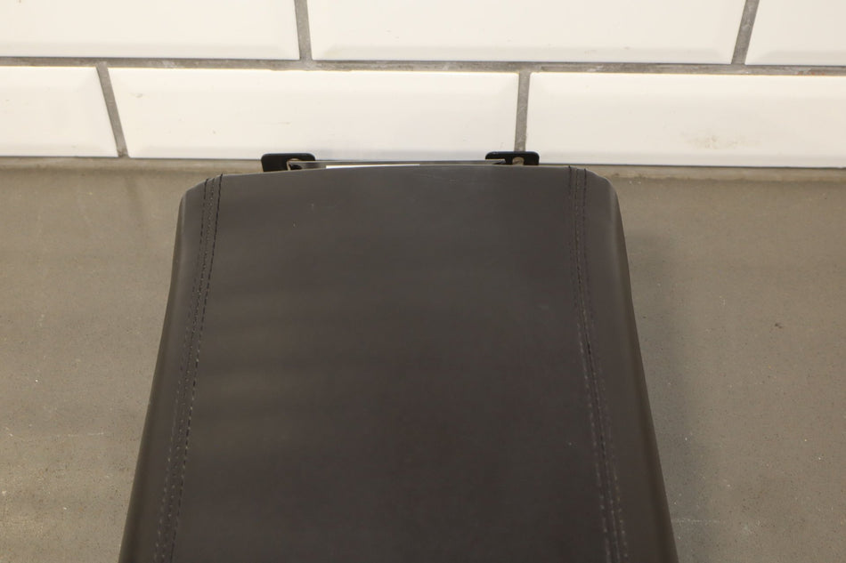 2006 Cadillac XLR- Console Lid