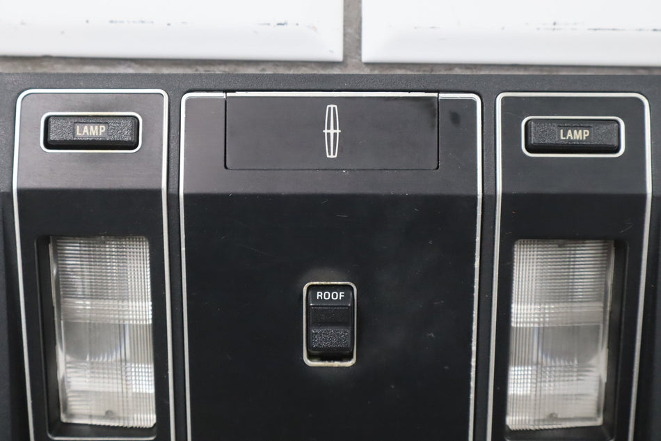 1987 Lincoln Continental Roof Console with Sunroof