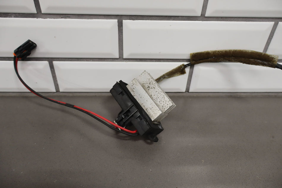 2004 Hummer H2- Blower Motor Resistor