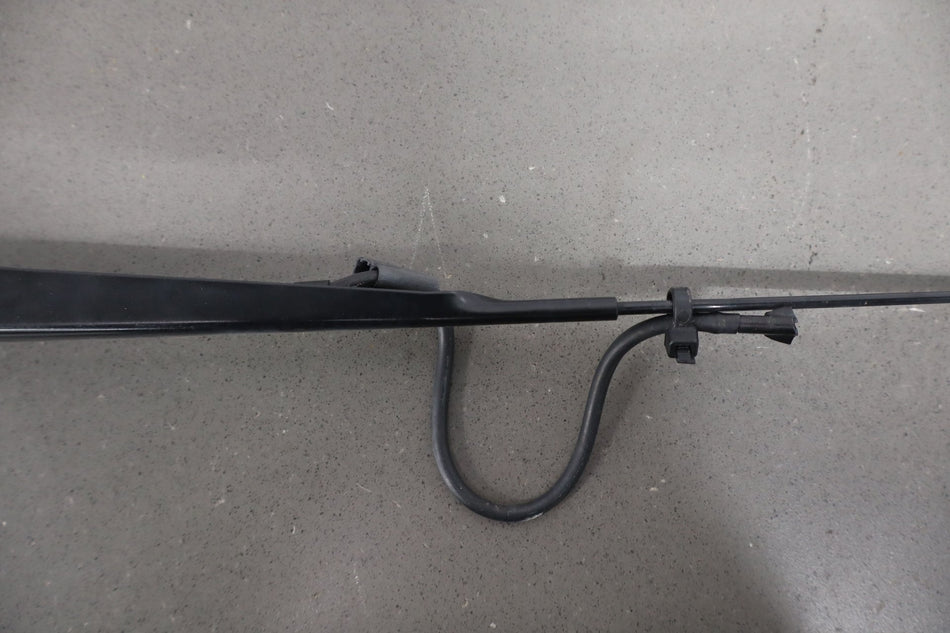 2004 Chevrolet SSR- Wiper Arm