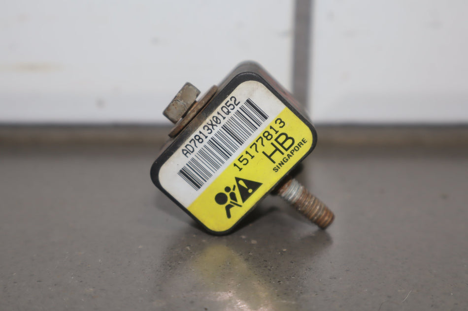 2003-2004 Hummer H2- Front Bumper Sensor 15177813