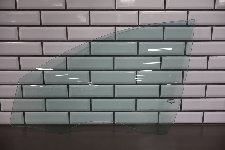 2009 Pontiac G8- Left Front Door Window