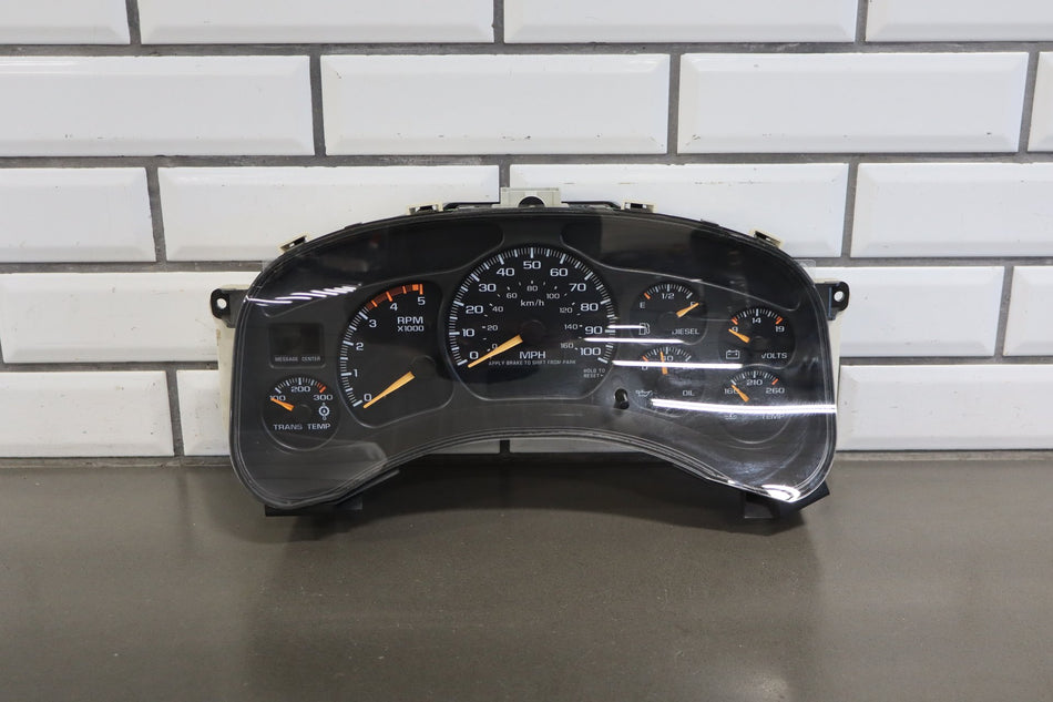 2001-2002 GMC Sierra 2500 Speedometer 15065280 174133 Miles