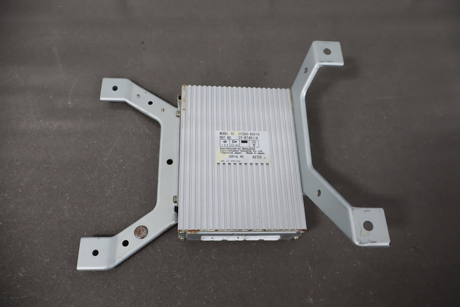1998-2002 Toyota Land Cruiser Lexus LX470 Radio Amplifier 8628060210