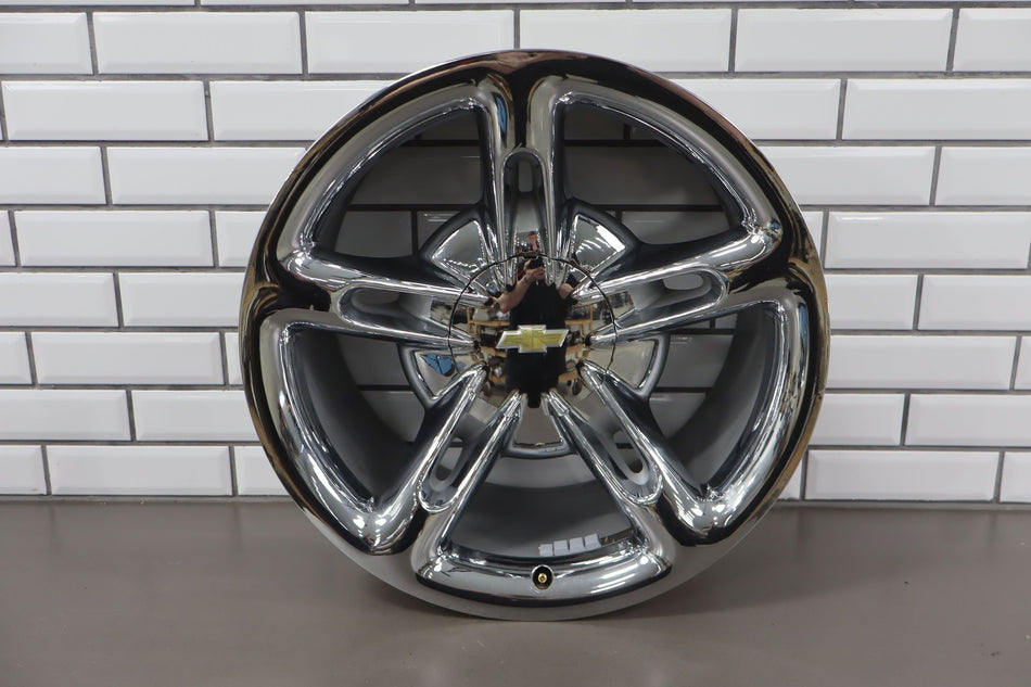 2004-2006 Chevrolet SSR Rear Chrome Wheel 15117288 OEM