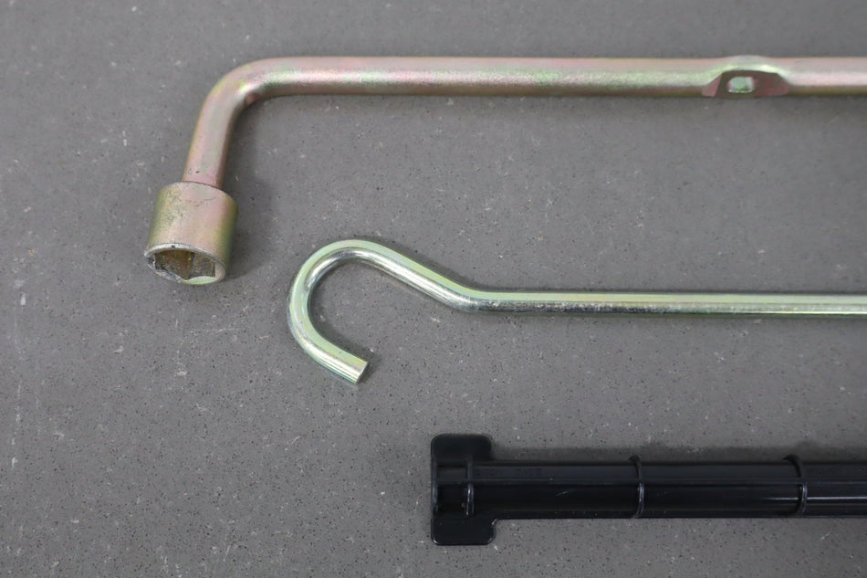 1997-2001 Honda CR-V Jack OEM
