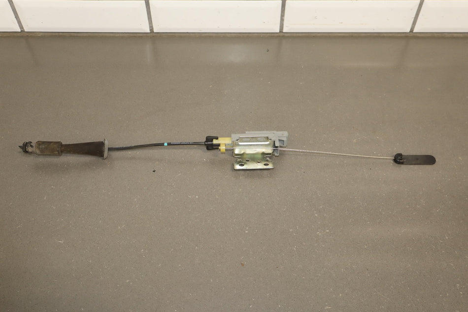 1997-2004 C5 Corvette Fuel Tank Filler Door Release Cable & Motor 10275633