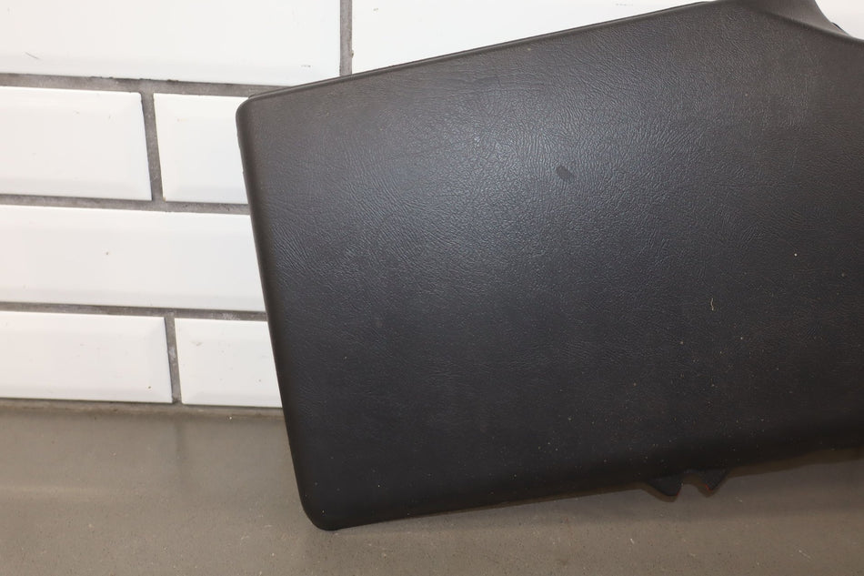 2003-2007 Hummer H2 LH Left Driver Lower Dashboard Knee Pad Bolster Ebony