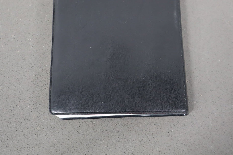 1995 Chevrolet Suburban Owners Handbook OEM